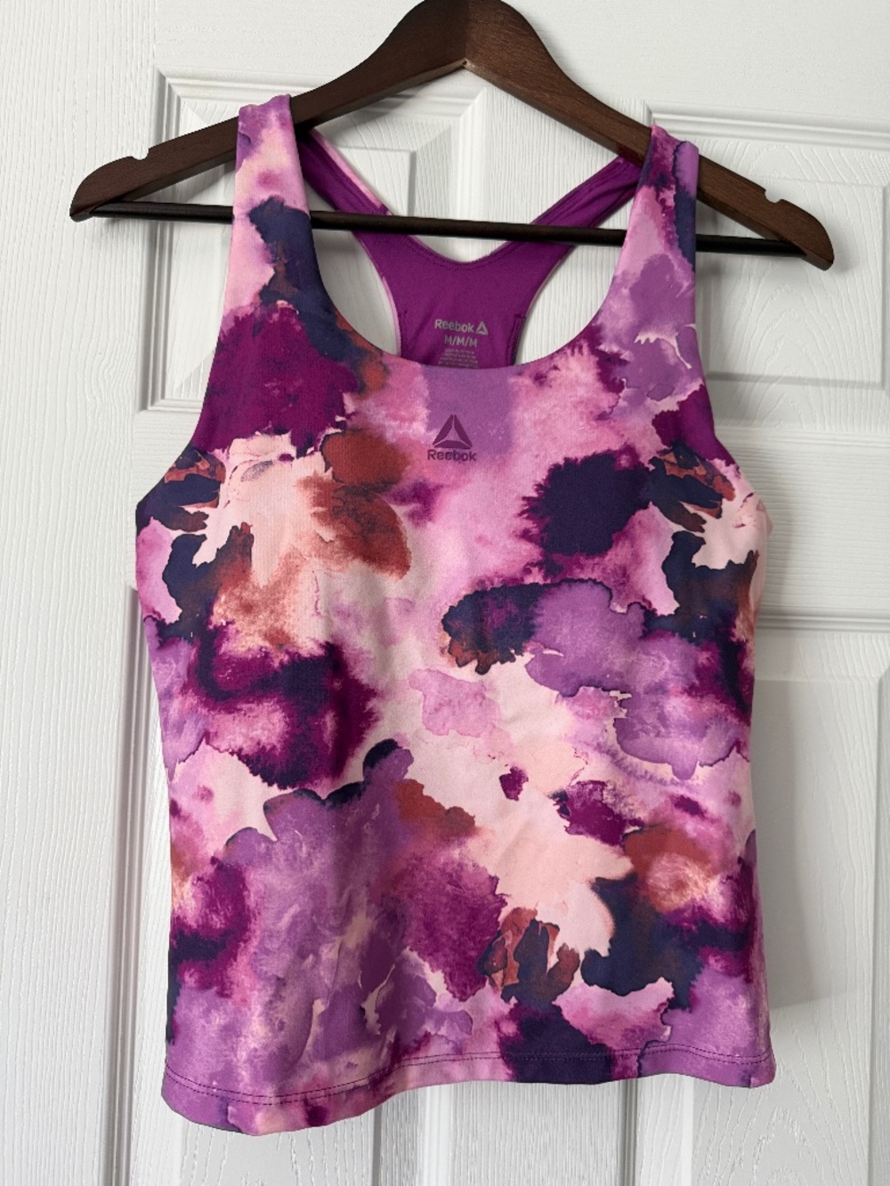 Like new Reebok workout top size M